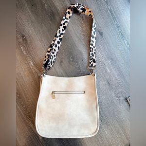 Jen & Co. crossbody purse